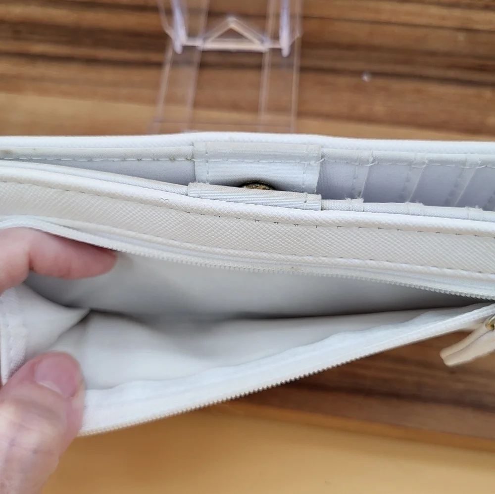 Cute White Bow Wallet/Clutch